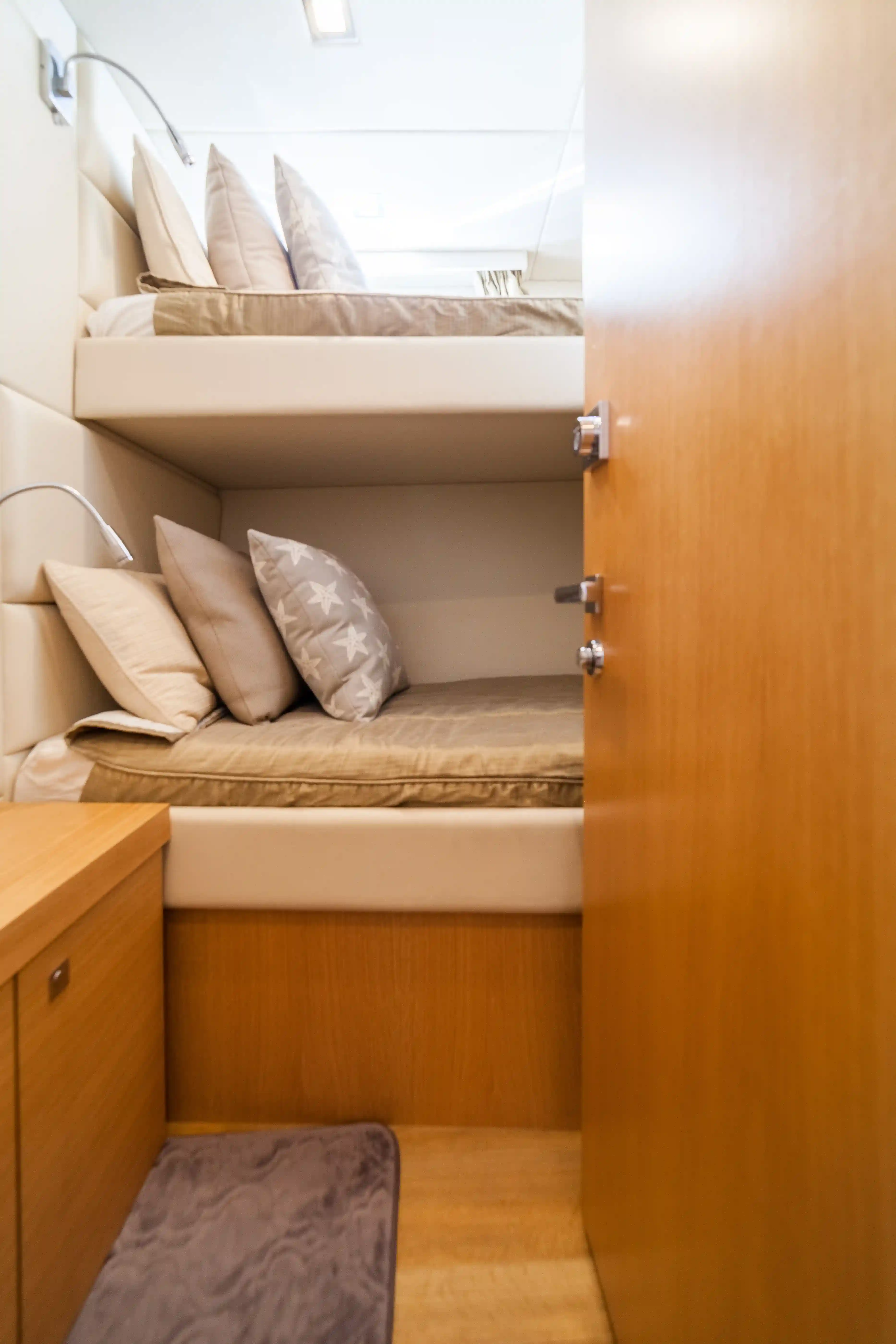 70’ Sunseeker Manhattan