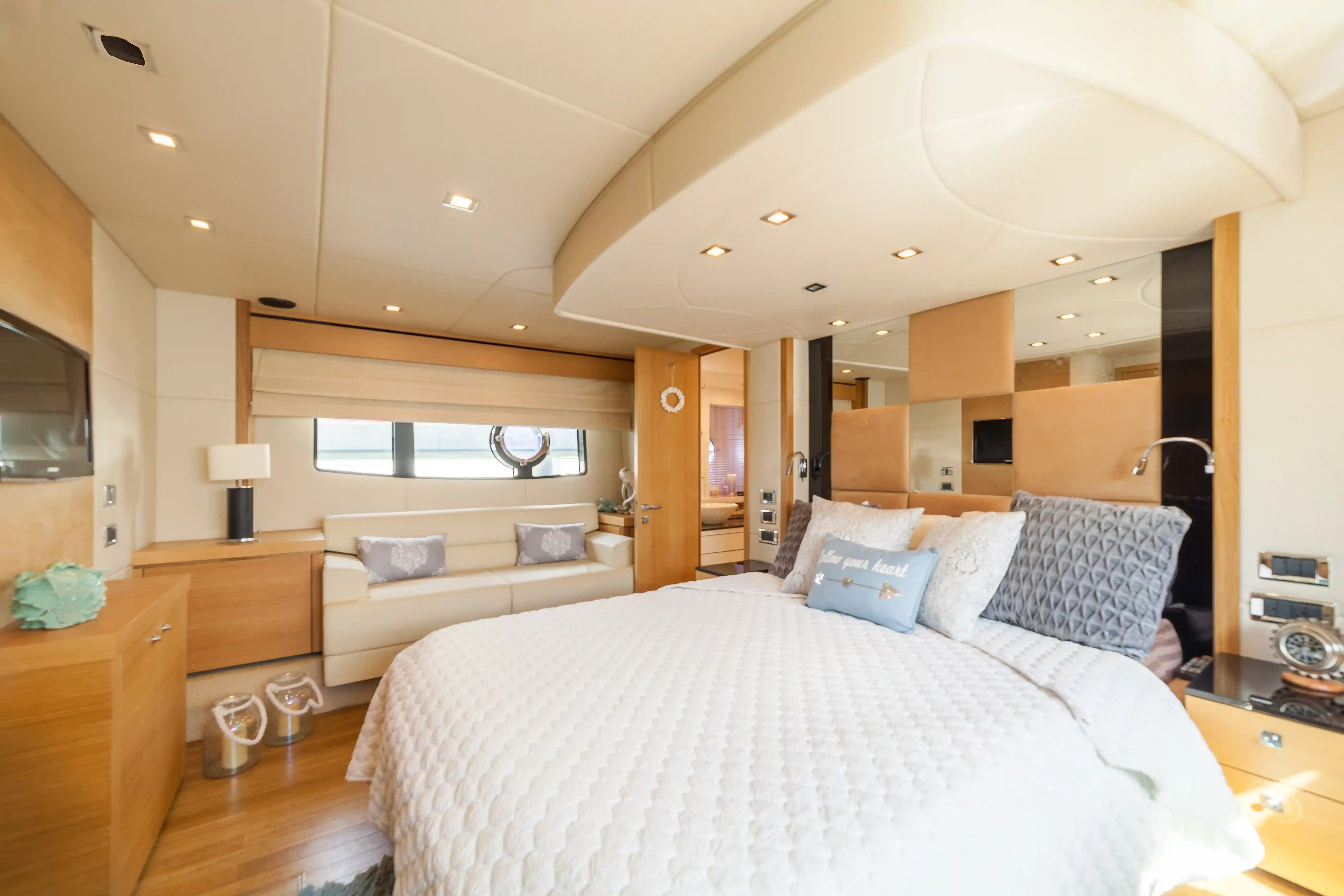 70’ Sunseeker Manhattan