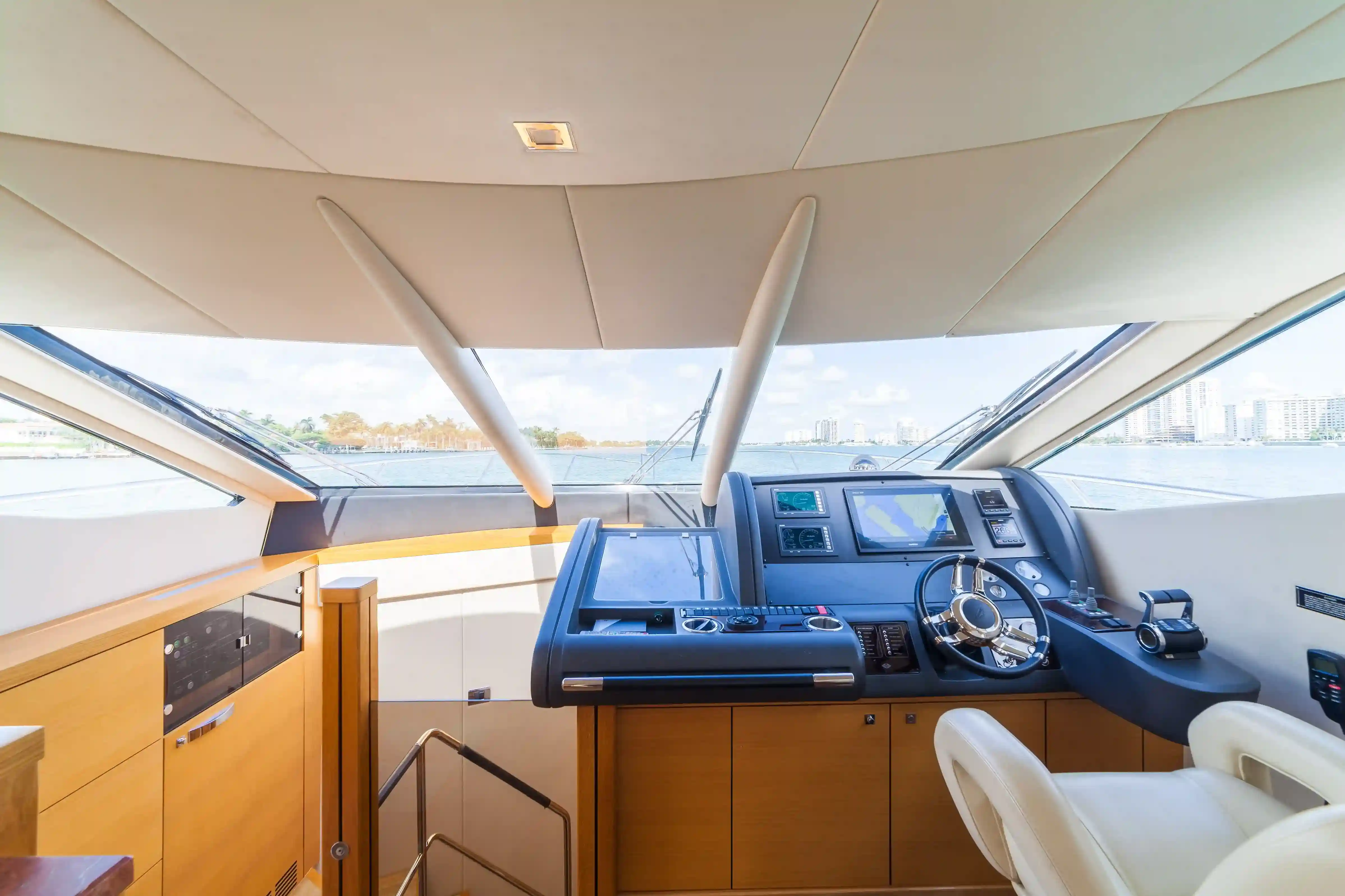 70’ Sunseeker Manhattan