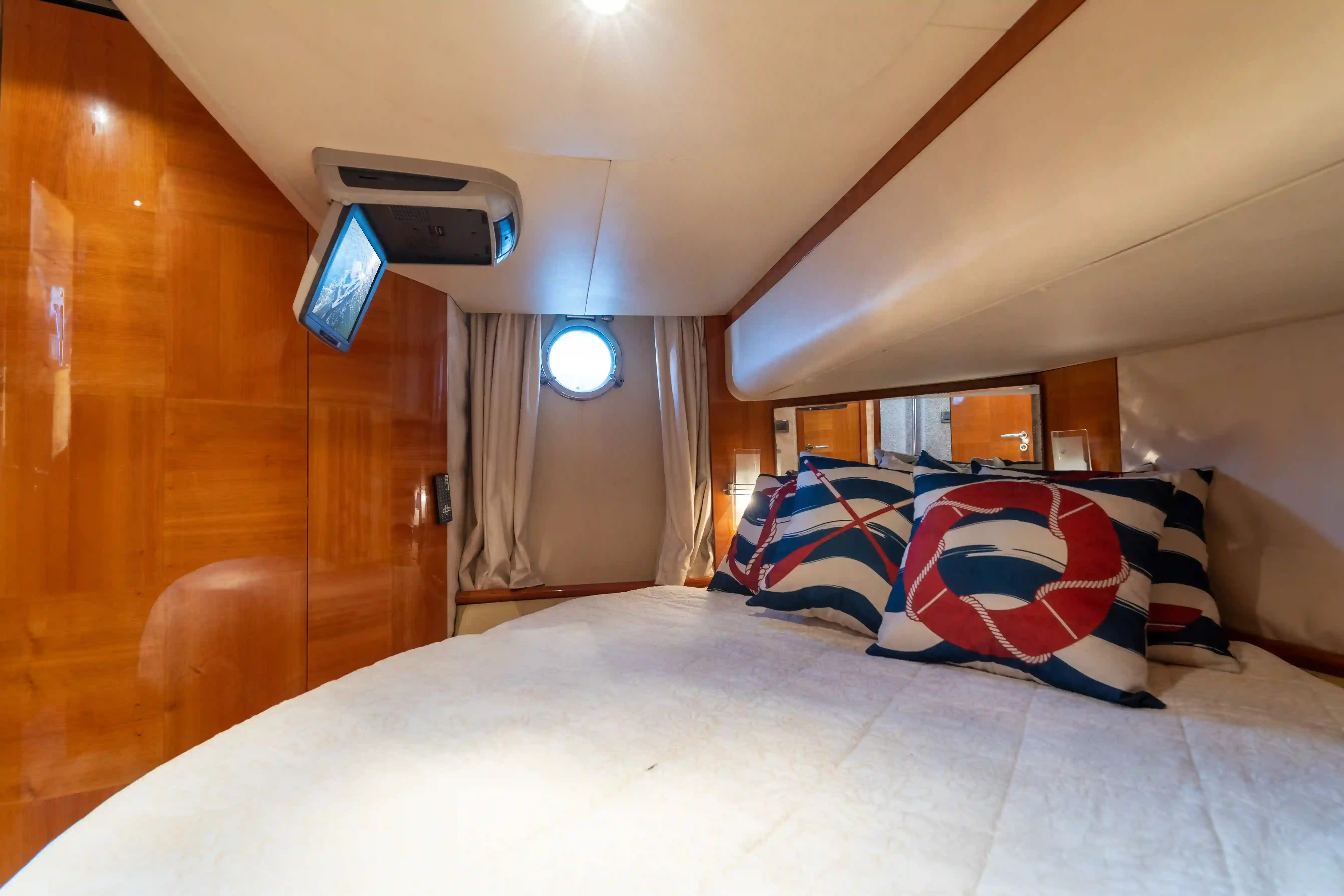 55’ Azimut Flybridge