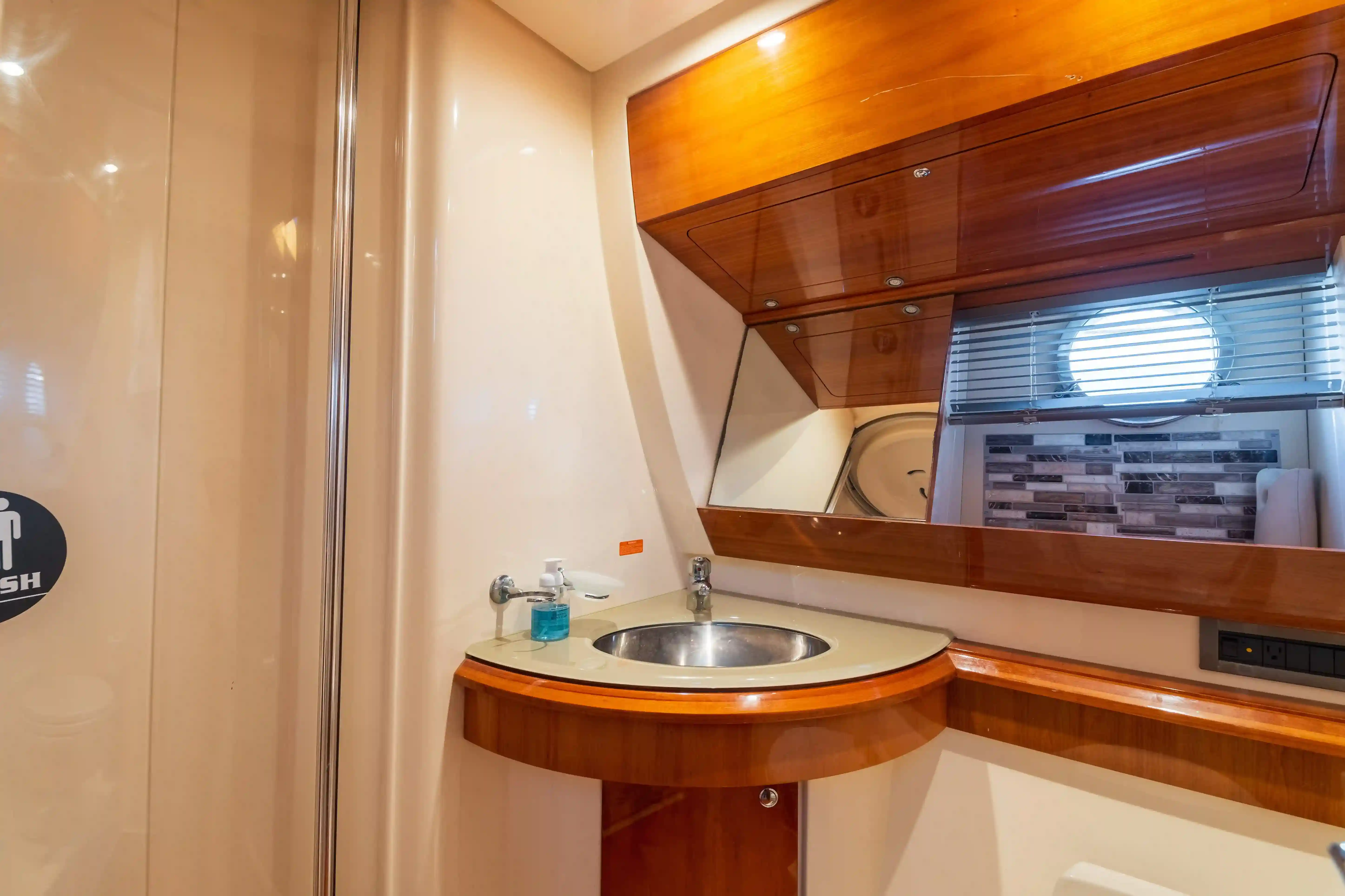 55’ Azimut Flybridge