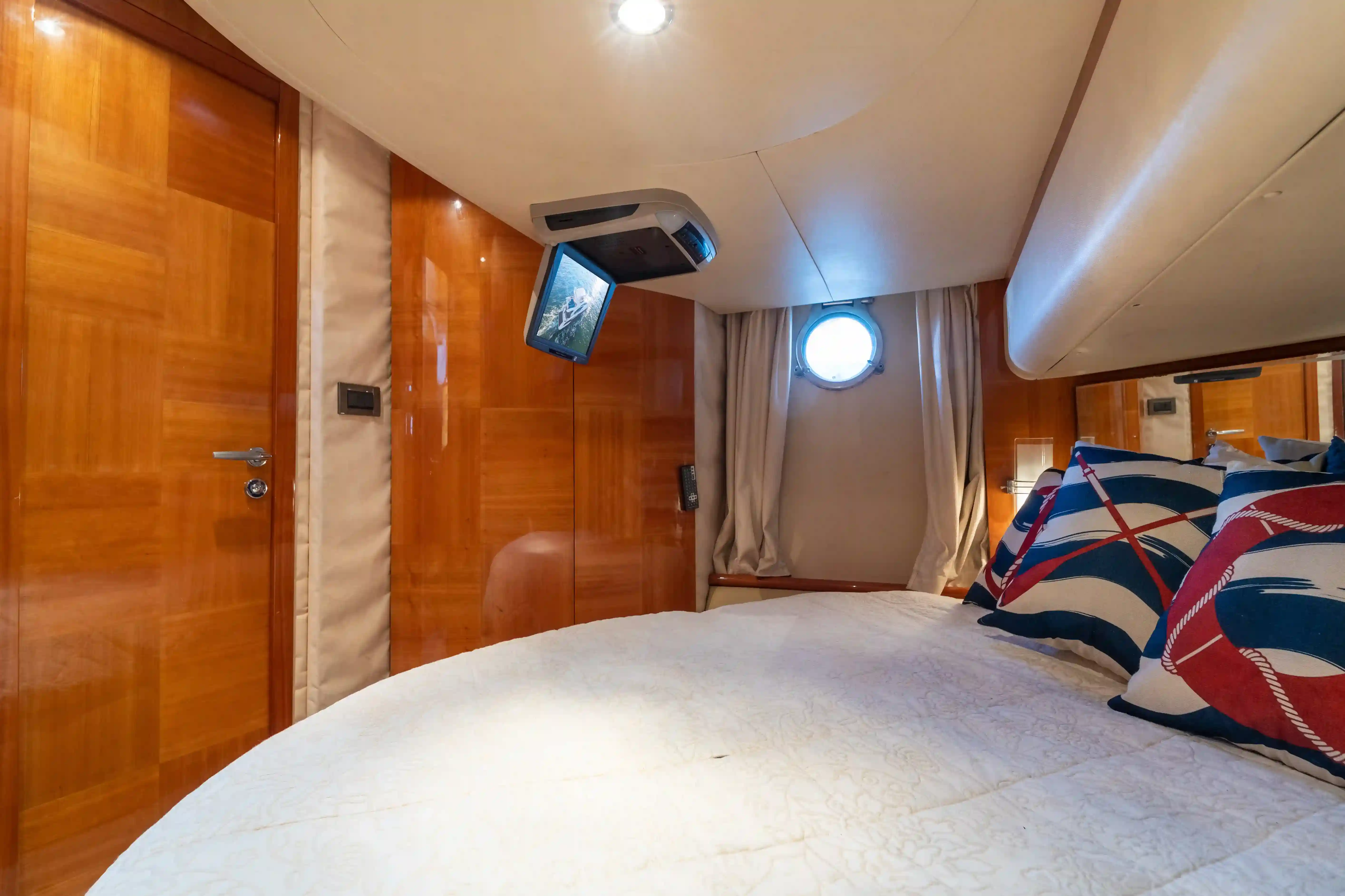 55’ Azimut Flybridge