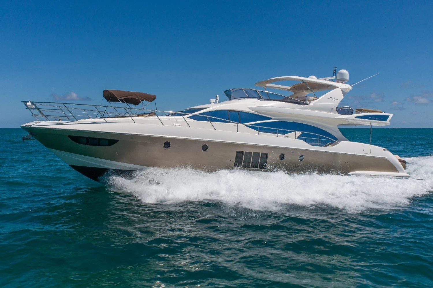 70’ Azimut