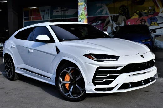 Lamborghini Urus White