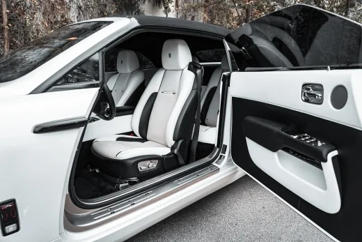 Rolls Royce Dawn (White)