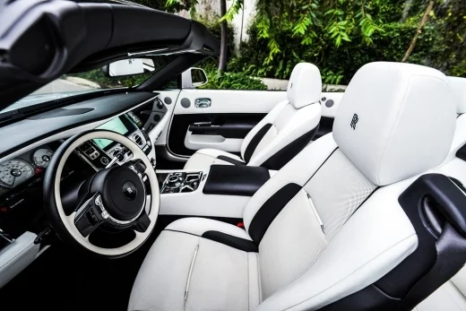 Rolls Royce Dawn (White)